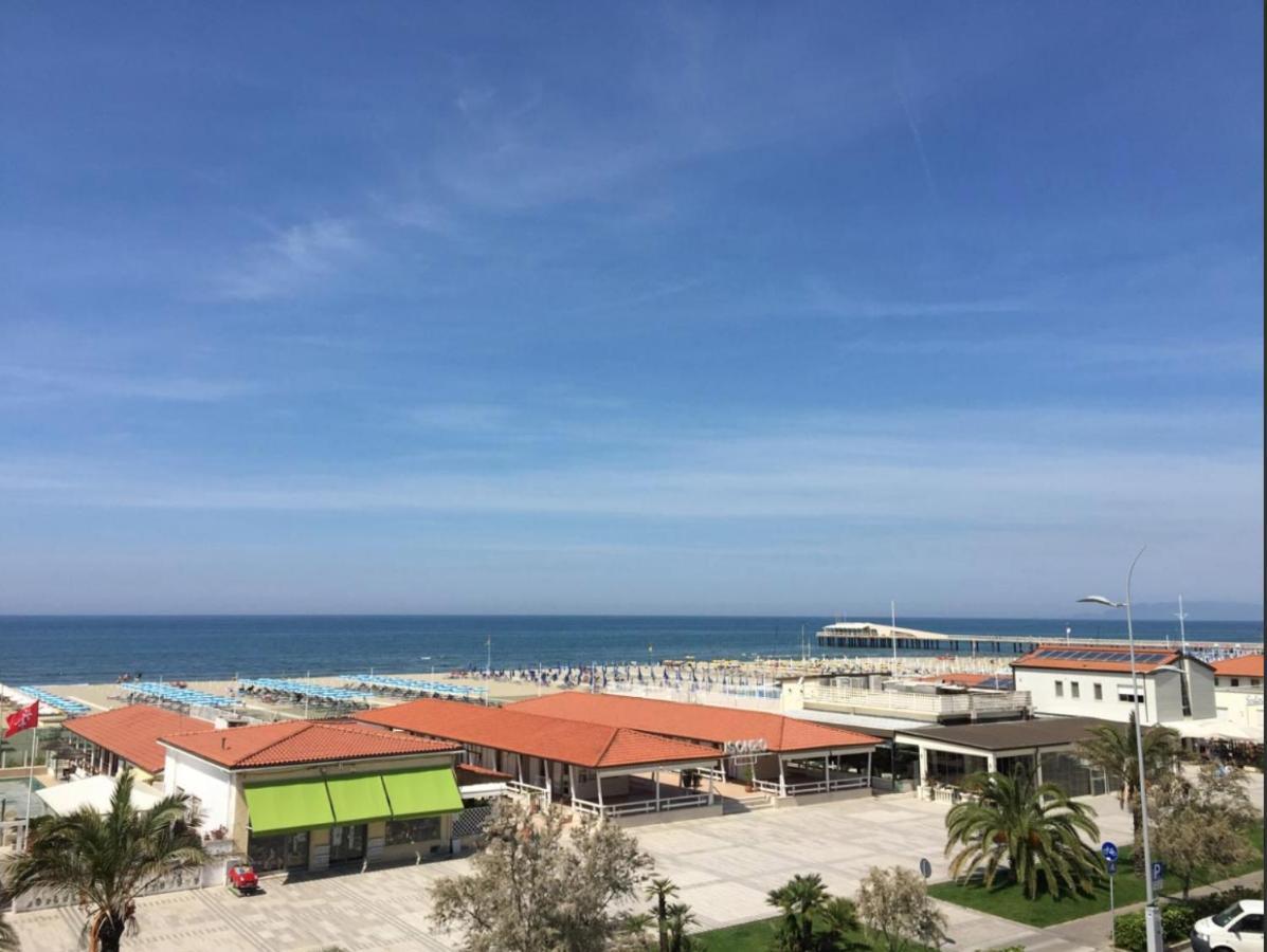 Alba Sul Mare Lido di Camaiore Exterior foto