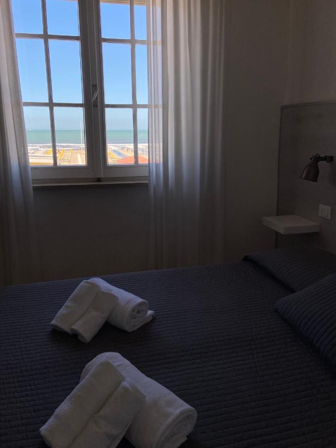 Alba Sul Mare Lido di Camaiore Exterior foto