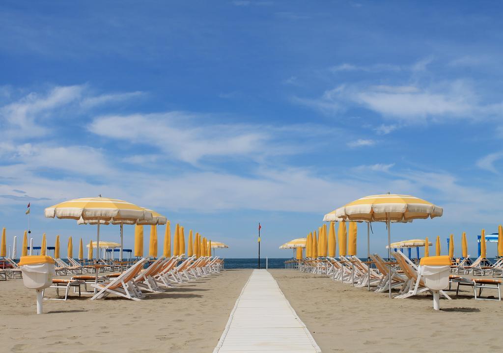 Alba Sul Mare Lido di Camaiore Exterior foto