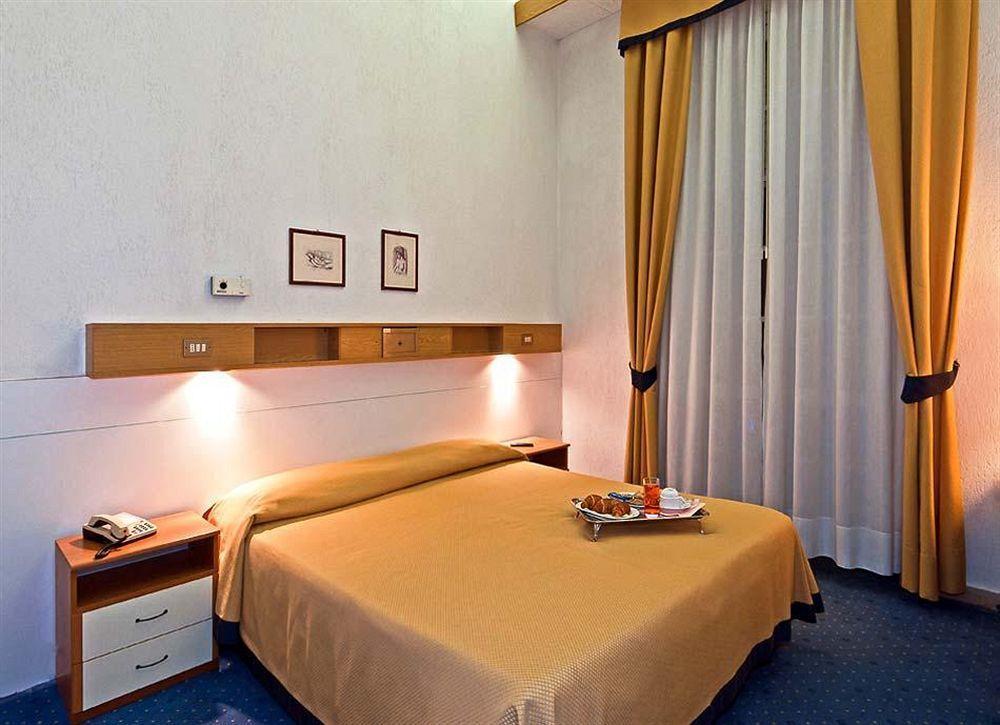 Alba Sul Mare Lido di Camaiore Exterior foto